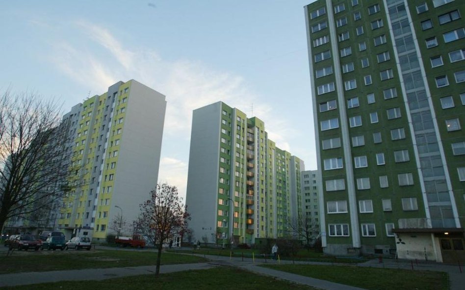 Kto będzie sprzedawał mieszkania