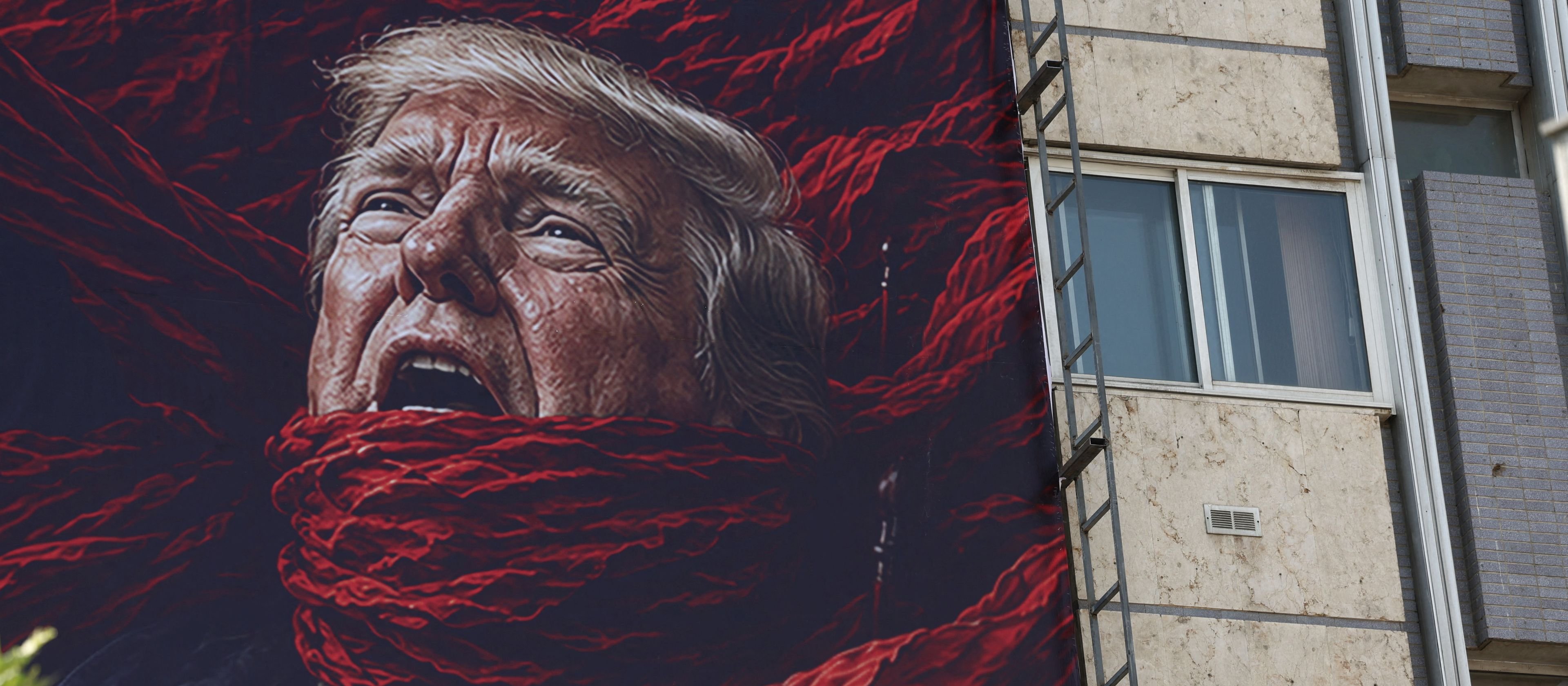 Trump chce wygrać wojnę na wyniszczenie z Teheranem. Inwazji na Iran nie będzie
