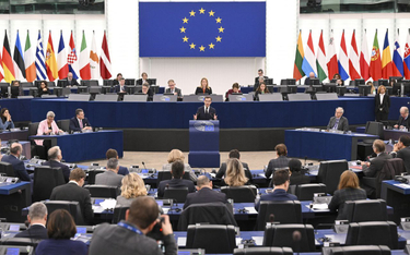 Unia Europejska - łącznie z Węgrami - zatwierdziła pomoc dla Ukrainy