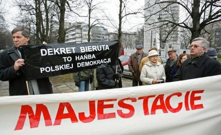 Zwrot zabranych majątków: Dekretowcy przygotowali Białą Księgę o bezprawiu