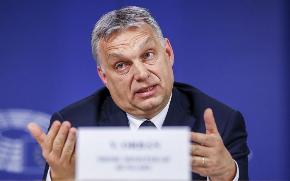 Orbán: Nielegalni imigranci stanowią zagrożenie biologiczne