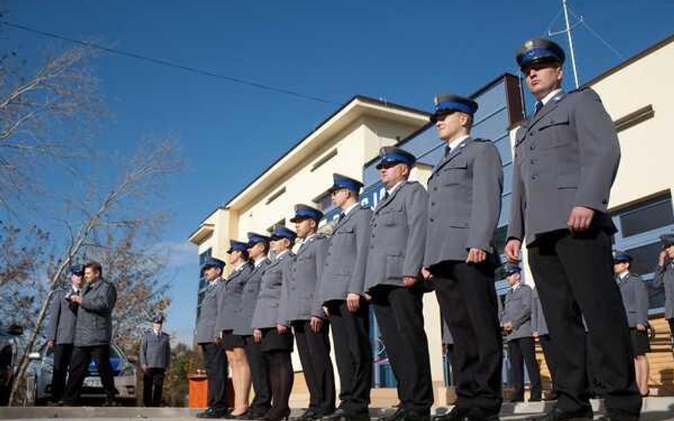 Trybunał: zasady obliczania ekwiwalentu za urlop policjanta niezgodne z konstytucją