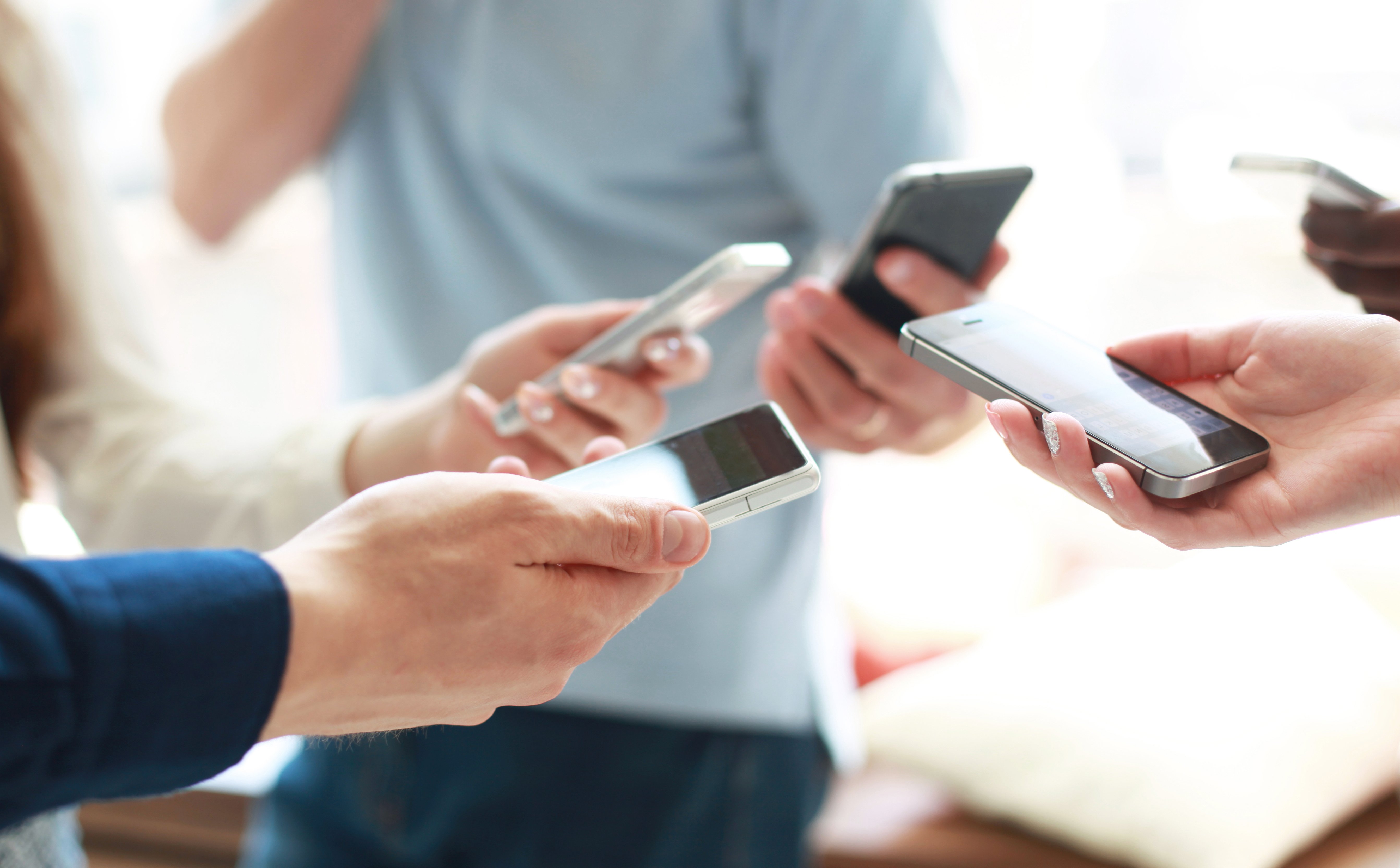 Matura 2025: Co grozi za wniesienie telefonu na egzamin?