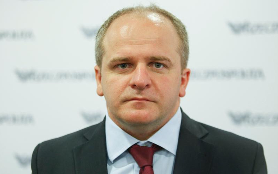 Paweł Kowal: Pieczątka z centrali na czole