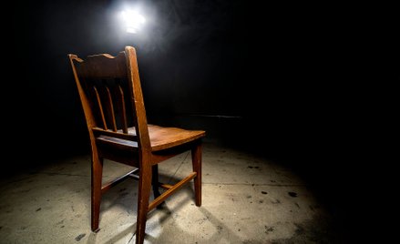 Nieformalne przesłuchanie nie może być dowodem winy. Polska naruszyła prawo