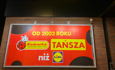 Biedronka z Lidlem walczy na ceny i plakaty