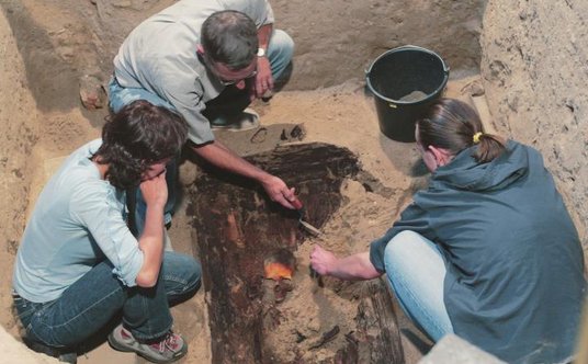 ?Prace archeologiczne we Fromborku prowadzono w latach 2004–2005