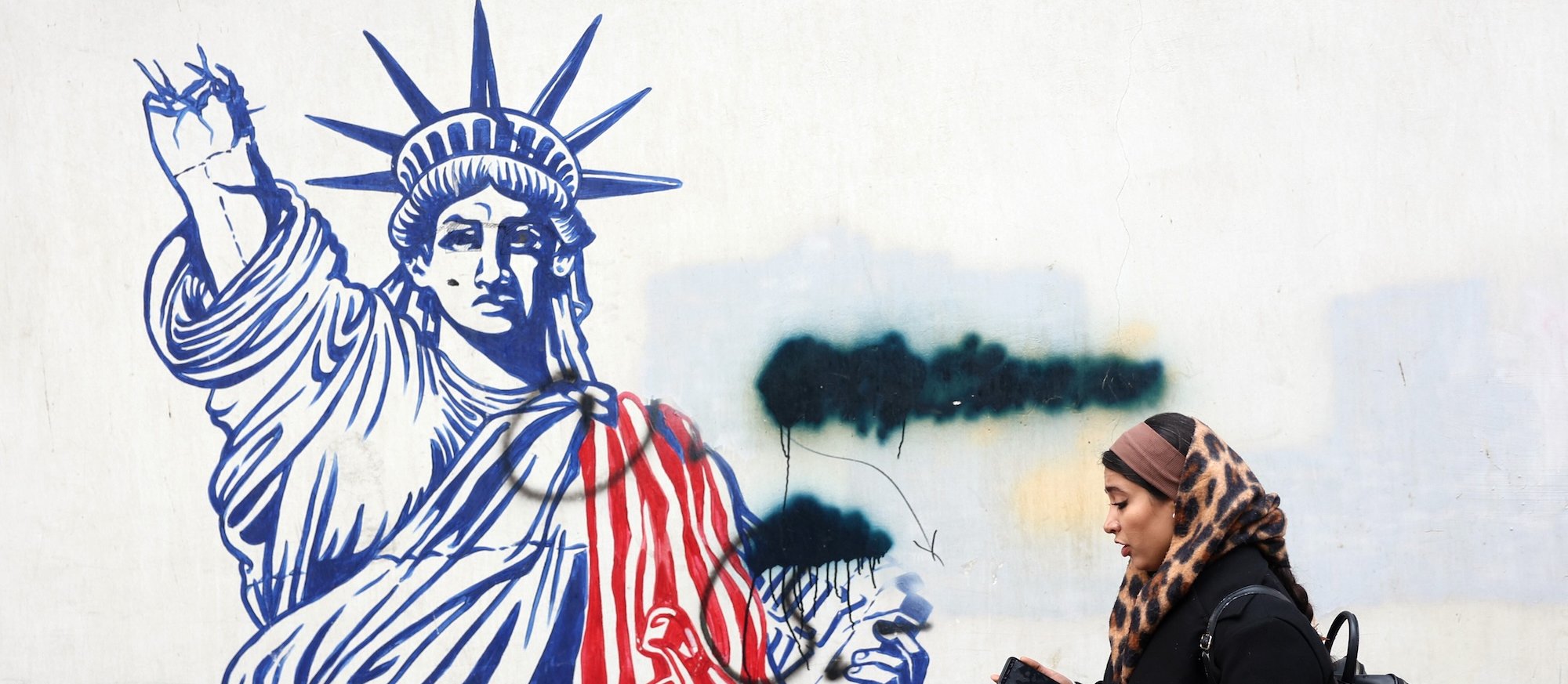 Irańczycy manifestują, Trump grozi interwencją