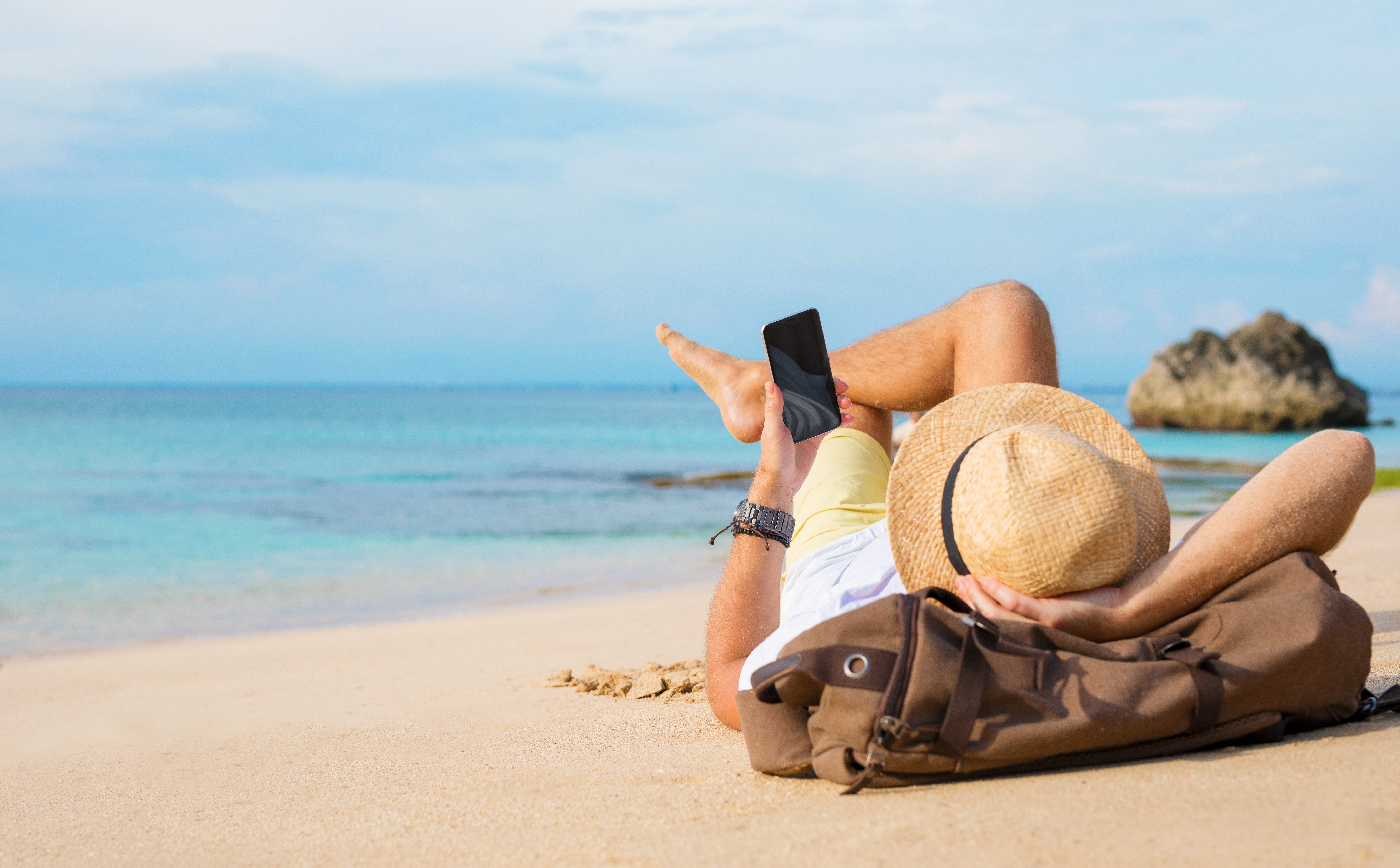 Lawinowo rośnie użycie sztucznej inteligencji przez turystów. „Czasem tylko oszukuje”