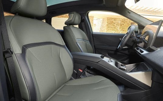BMW iX4