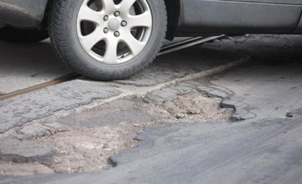 Zarządcy dróg miejskich mają wykupione ubezpieczenie OC.