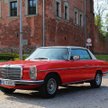 Mercedes Serii W114 debiutował blisko 50 lat temu, w 1968 roku. Oferowany był jako sedan, przedłużon