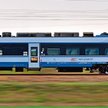 Pociągi emitują do dziewięciu razy mniej CO2 i cząstek stałych niż transport drogowy, a większość po