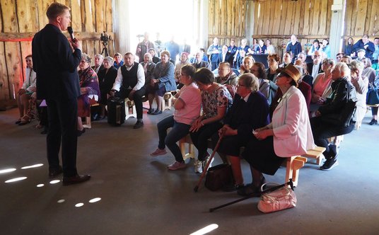 Na otwarcie siedliska zaproszono gospodynie i gospodarzy z okolicy