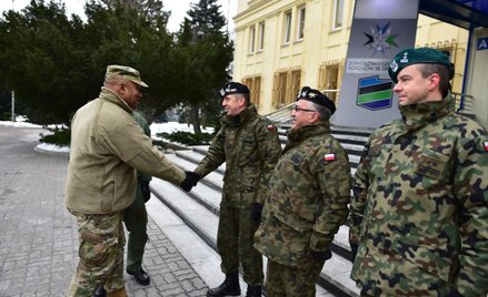 Dowódca wojsk lądowych NATO w Polsce