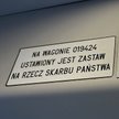 Naklejki umieszczane w wagonach PKP Intercity wzbudziły dociekliwość internautów