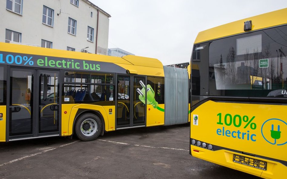 Pierwszy autobus elektryczny w Katowicach wyjechał w trasę