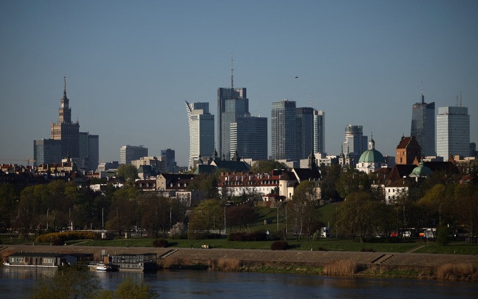 Inwestorzy nad Wisłą z zaciągniętym hamulcem
