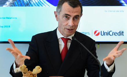 UniCredit przed zmianą strategii
