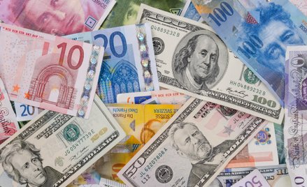 Waluty w banku – raczej dla bezpieczeństwa niż zysku