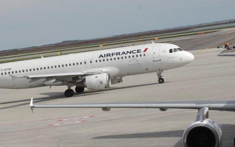 Air France stał się zakadnikiem błędów zarządu i absurdalnych protestów związkowców, strajkujących w