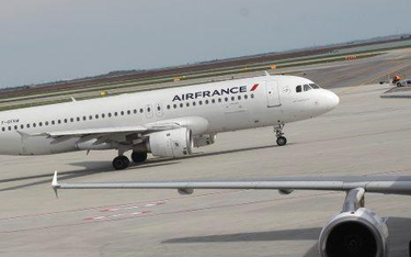 Air France stał się zakadnikiem błędów zarządu i absurdalnych protestów związkowców, strajkujących w