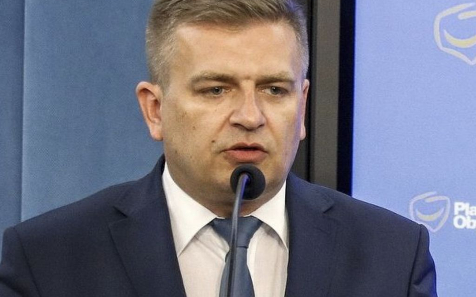 Siemoniak chwali kampanię Arłukowicza. "Nie spać, jeździć"