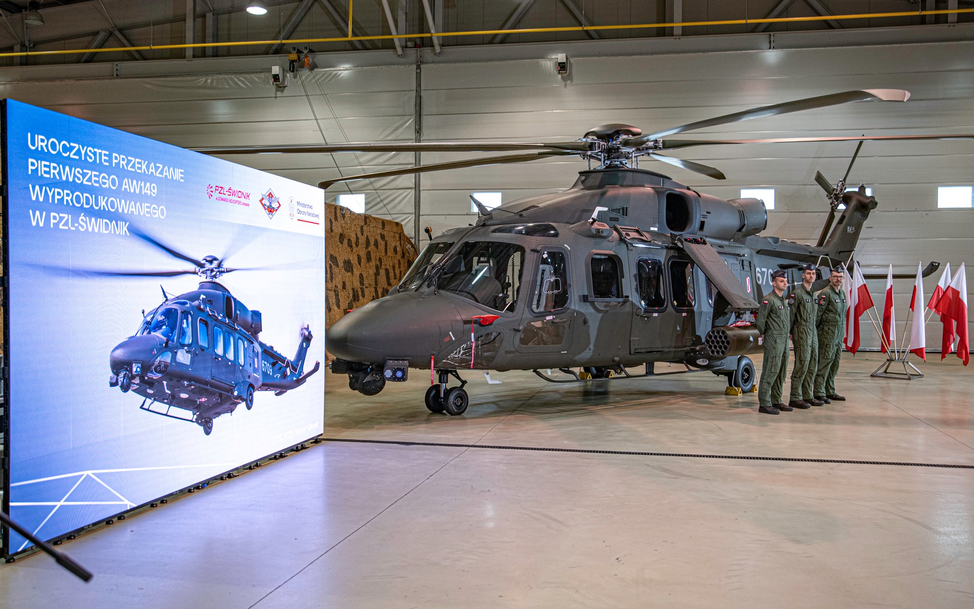 Pierwszy śmigłowiec AW149 już całkowicie z krajowej produkcji został przekazany wojsku