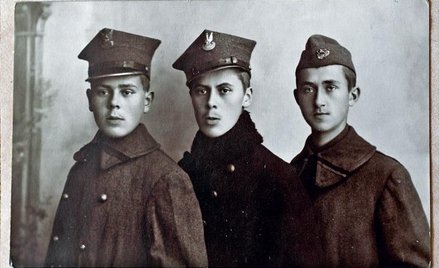 Leon, Tadeusz i Ryszard Manteufflowie – ochotnicy w wojnie 1920 r. (fot. Archiwum rodzinne Anny Mant