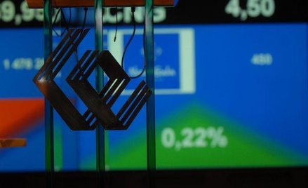 W poniedziałek, ok. godz. 13:20 najwięcej zyskiwały akcje Biotonu (5%), a najmocniej traciły walory 