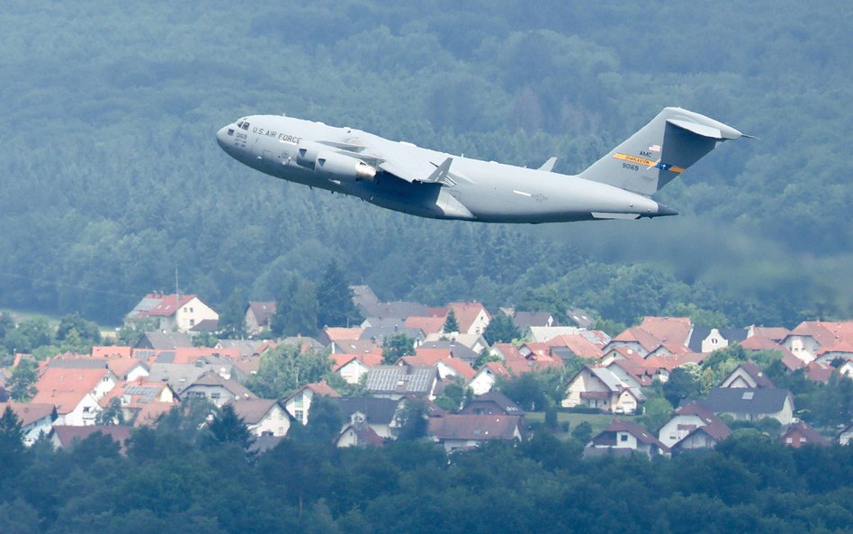 Samolot transportowy C-17