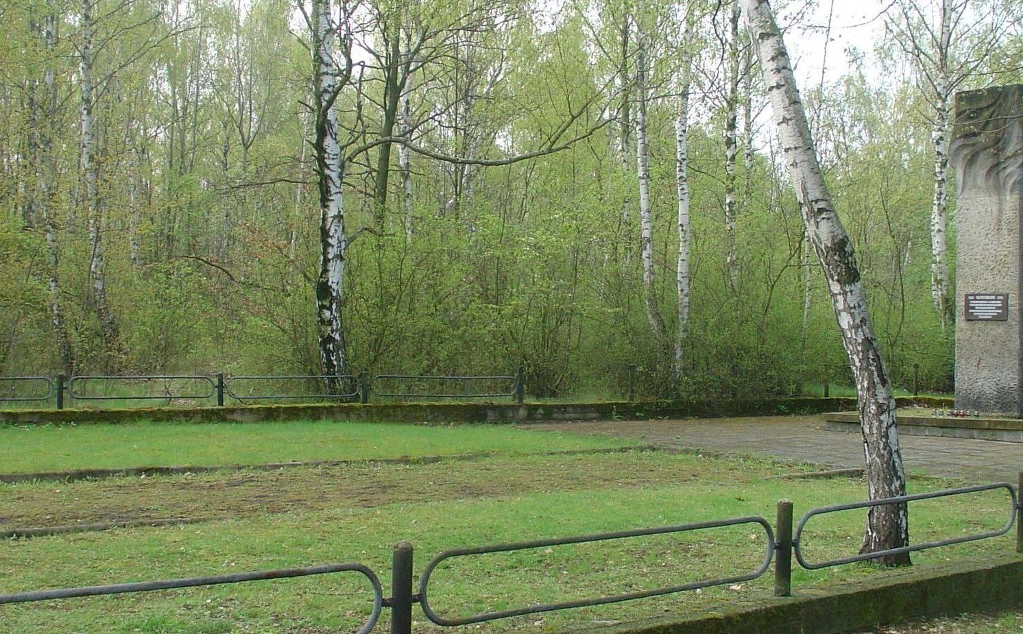 Pamięć o jeńcach wojennych to przez cały czas otwarty rozdział