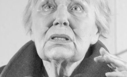 Mirosława Dubrawska w czasie próby w Teatrze Powszechnym