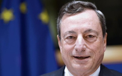 Mario Draghi robił wszystko, by nie zdradzić, kiedy może rozpocząć się ograniczanie skupu obligacji.
