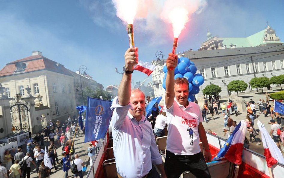 Policja chce uchylić immunitety posłom PO. Chodzi o race