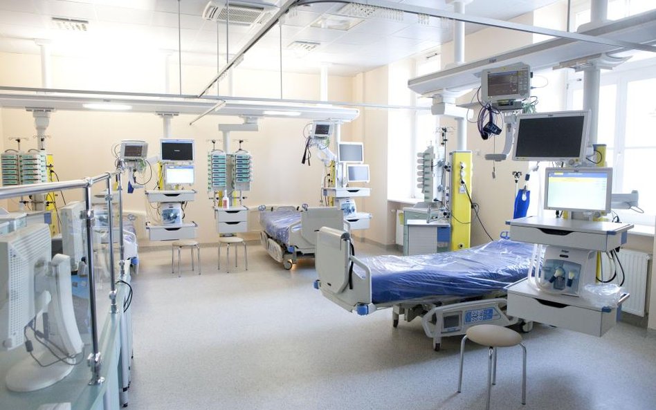 Spośród 44 szpitali klinicznych w Polsce siedem jest w bardzo trudnej sytuacji finansowej, a siedemn