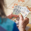 Dodatek dopełniający do renty socjalnej. Trwają wypłaty z ZUS