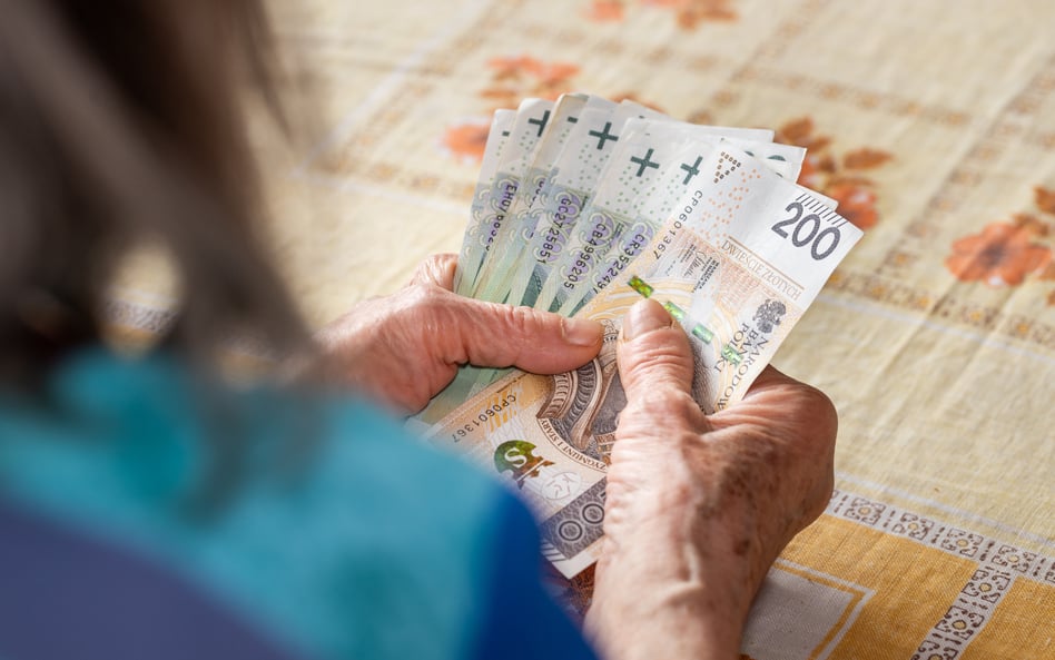Dodatek dopełniający do renty socjalnej. Trwają wypłaty z ZUS