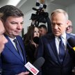 Do stanowiska szefa KPRM przymierzany jest bliski współpracownik szefa PO, Jan Grabiec (z lewej).