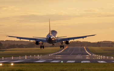 Jest projekt rozporządzenia o zakazie lotów w dniach 30 września - 13 października 2020 roku