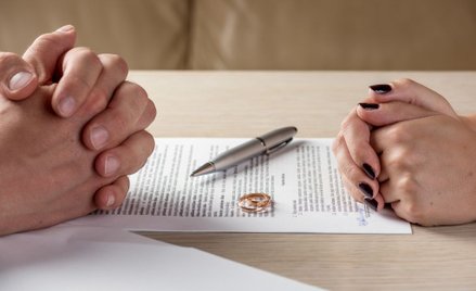 Brytyjczycy testują rozwód przez Internet