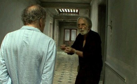 Michael Haneke na planie „Miłości”, tyłem Jean-Louis Trintignant