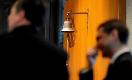 Indeksy zakończyły dzień na poziomach piątkowych zamknięć