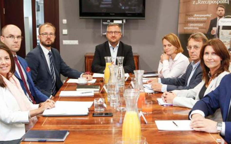 Uczestnicy debaty (od lewej): Maria Campos z Banku Millennium, Michał Szaniawski z ARP, Piotr Dardzi