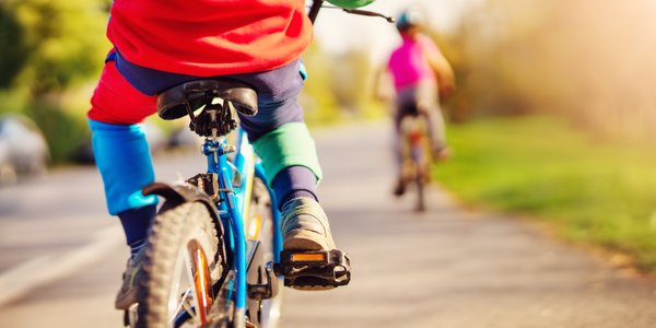 Ostre krawędzie i niestabilność. UOKiK kontroluje rowerki i 