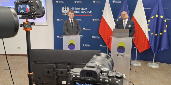 Raś: Mamy rekordowe wyniki turystyki. Otwieramy obserwatorium, żeby ta prawda rozbłysła