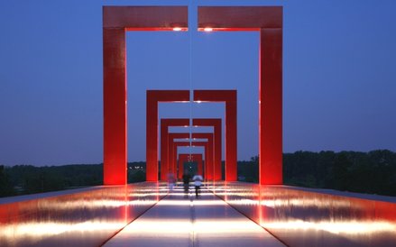 Axe Majeur - Kładka dla pieszych, 1980-2009, Cergy-Pontoise, Francja, Passerelle Guide Michelin