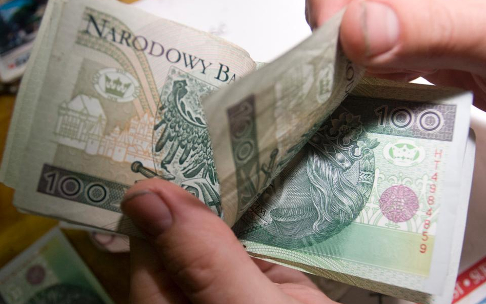 Próbowano wyłudzić kredyty na miliardy