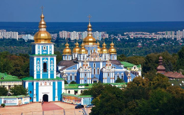 Monaster św. Michała Archanioła o Złotych Kopułach w Kijowie, zbudowany w XII wieku, pięć wieków póź