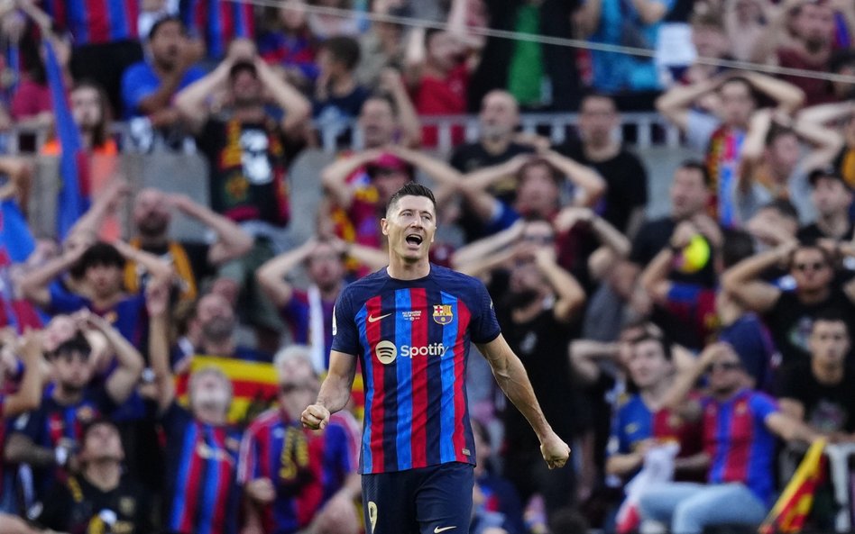 Robert Lewandowski przymierza już koronę, wyjątkowy wieczór na Camp Nou